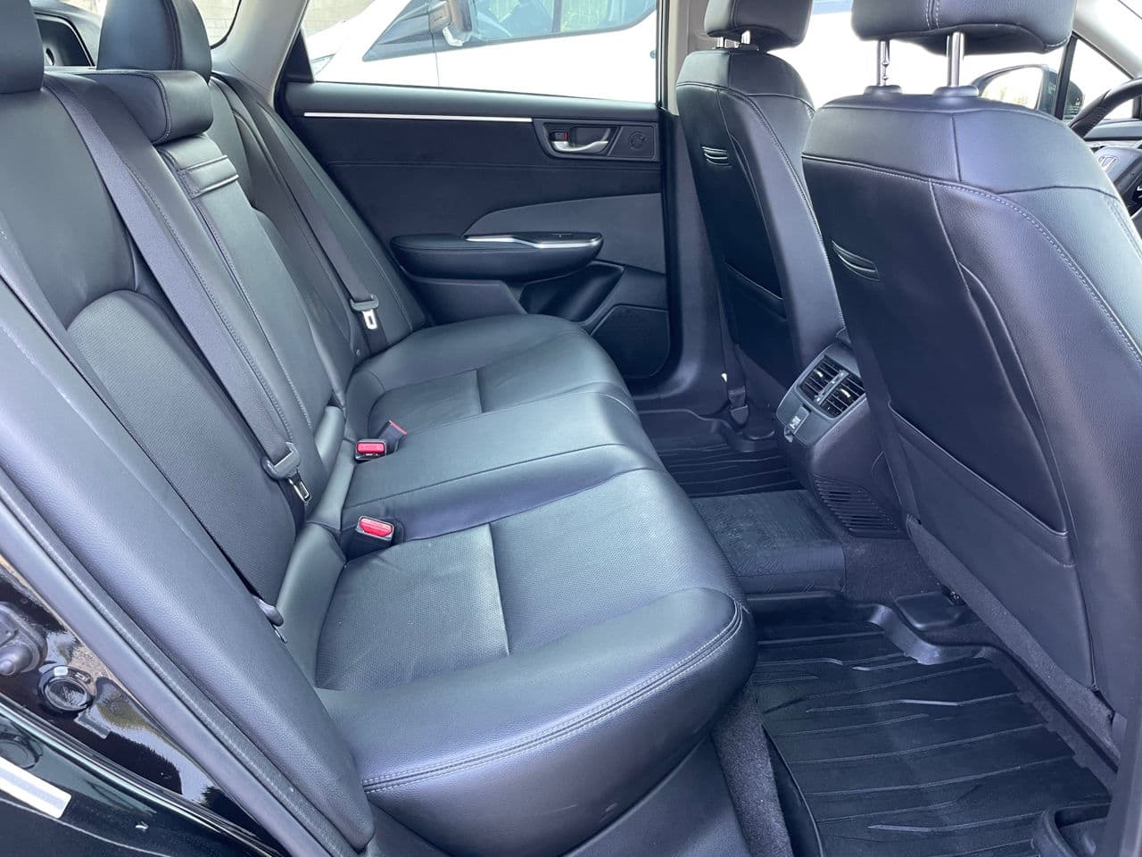 Honda Clarity 2018 — Миниатюра 17