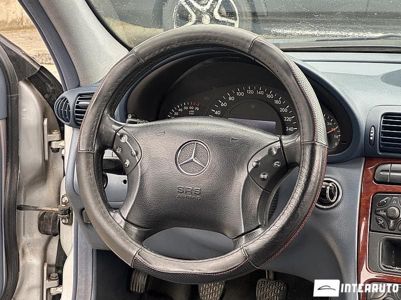 Mercedes C 200 2003 — Миниатюра 7