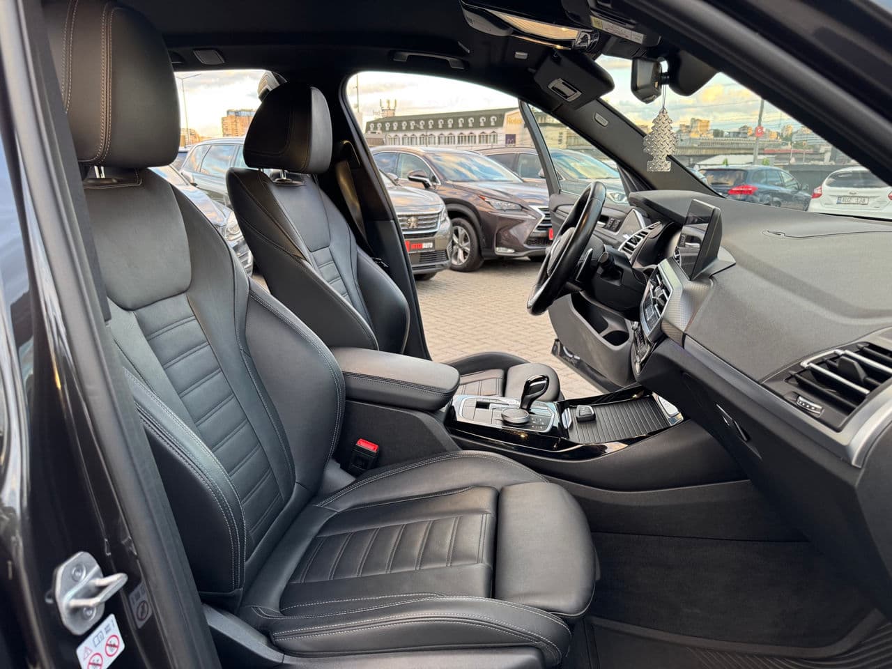 BMW X3 2.0D 2021 — Миниатюра 16