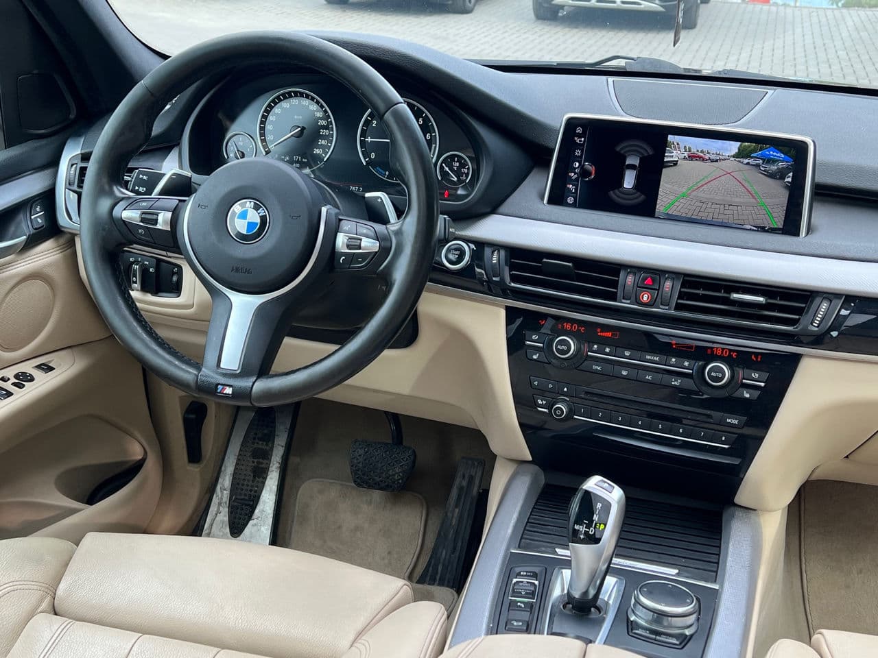 2017 BMW X5 4.0e — Miniatură 11