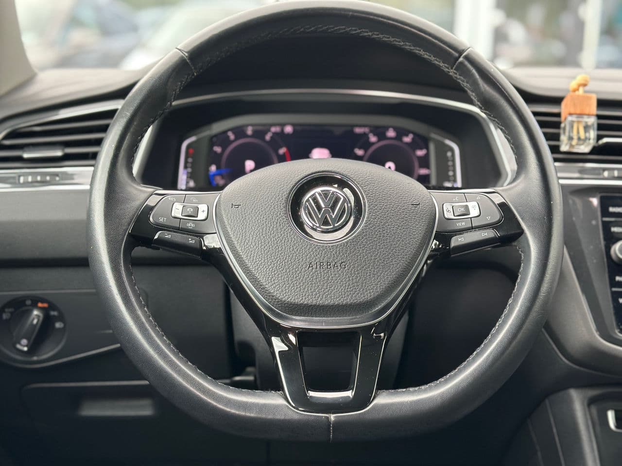 Volkswagen Tiguan 2019 — Миниатюра 9