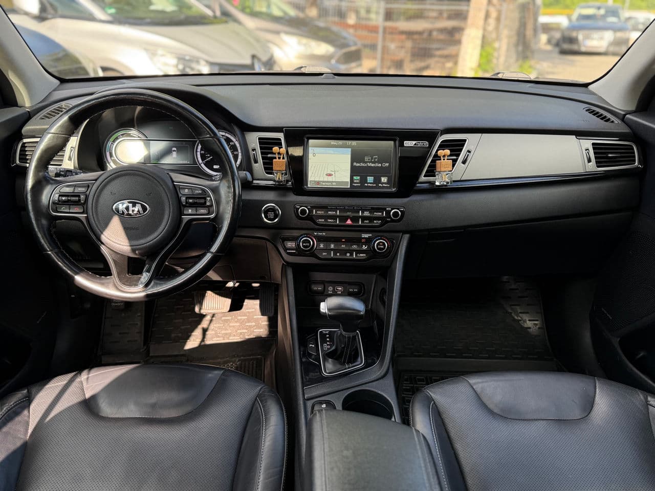 Kia Niro 2018 — Миниатюра 11