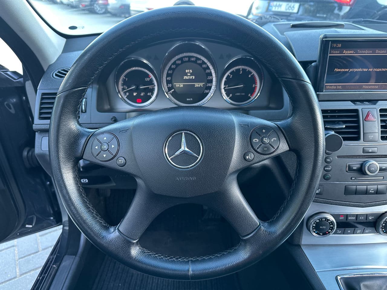 Mercedes C 250 2009 — Миниатюра 6