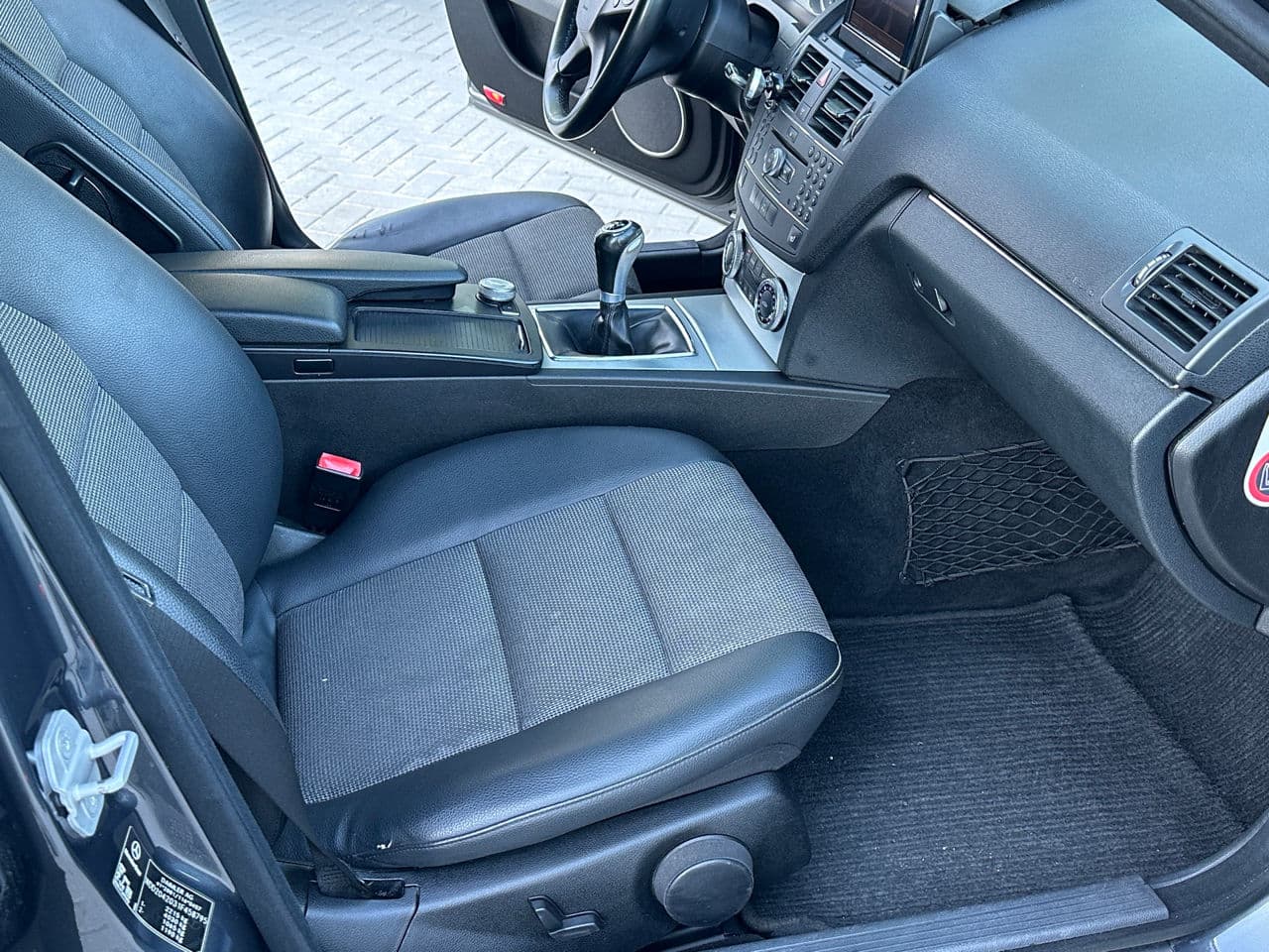 Mercedes C 250 2009 — Миниатюра 13