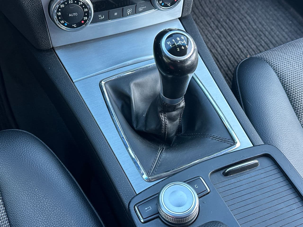 Mercedes C 250 2009 — Миниатюра 10