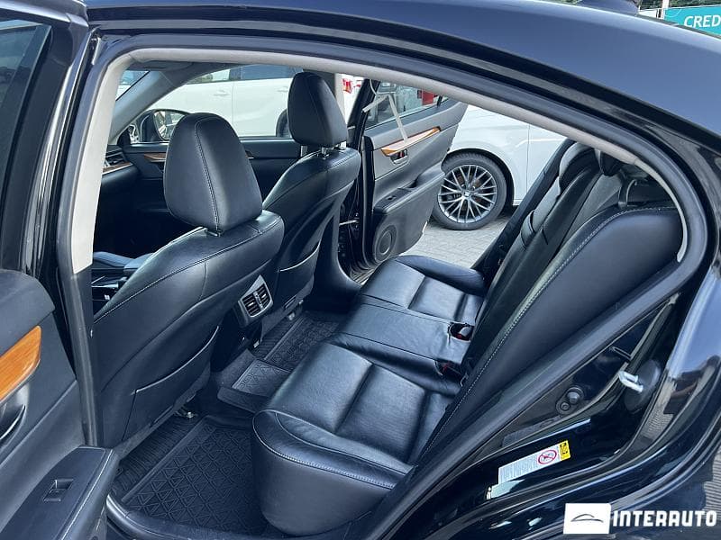 Lexus ES 300h 2015 — Миниатюра 8