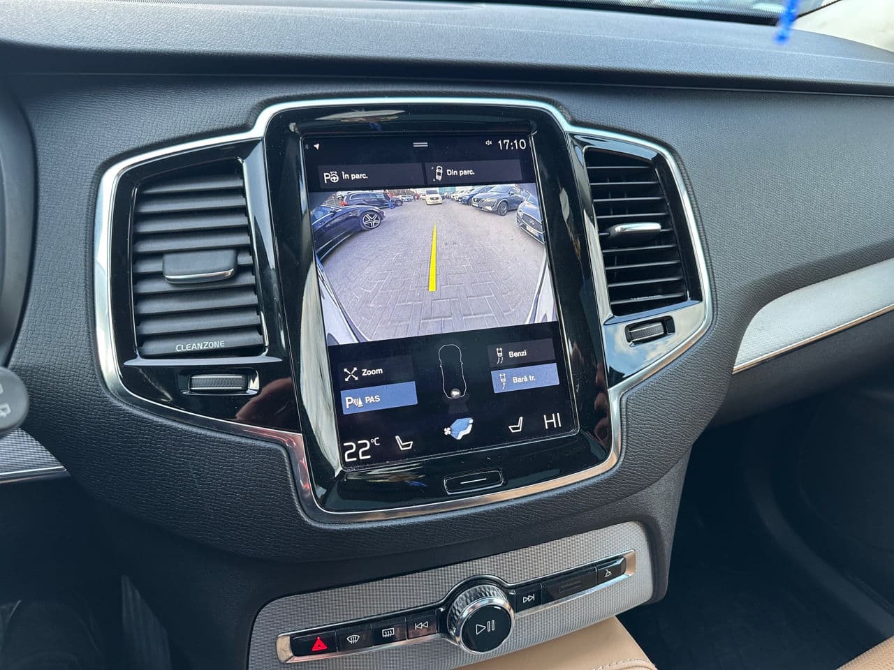 Volvo XC 90 2015 — Миниатюра 15