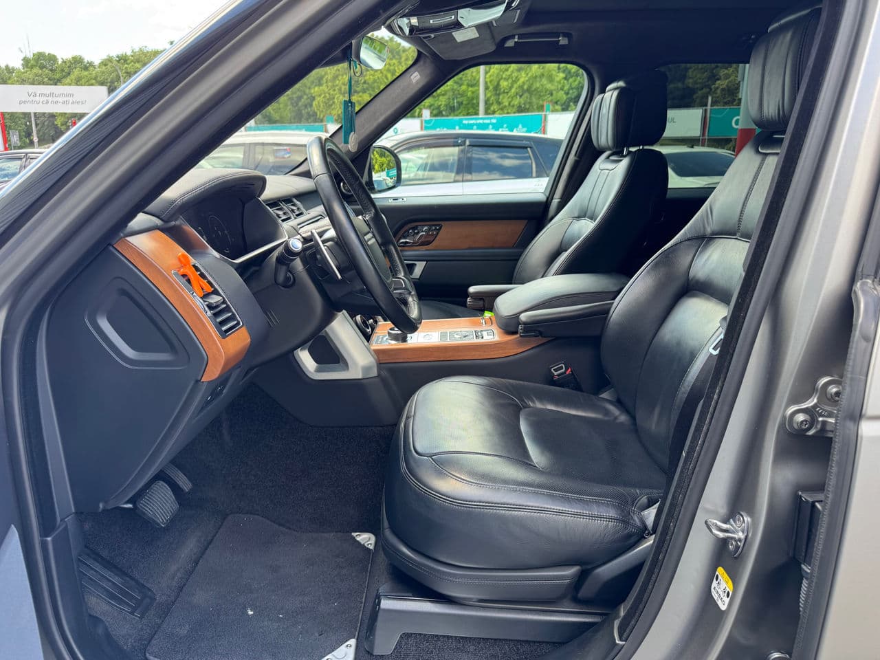 Land Rover Range Rover Vogue 2019 — Миниатюра 6