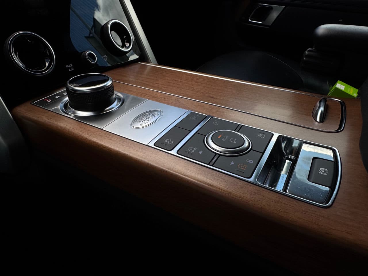 Land Rover Range Rover Vogue 2019 — Миниатюра 15
