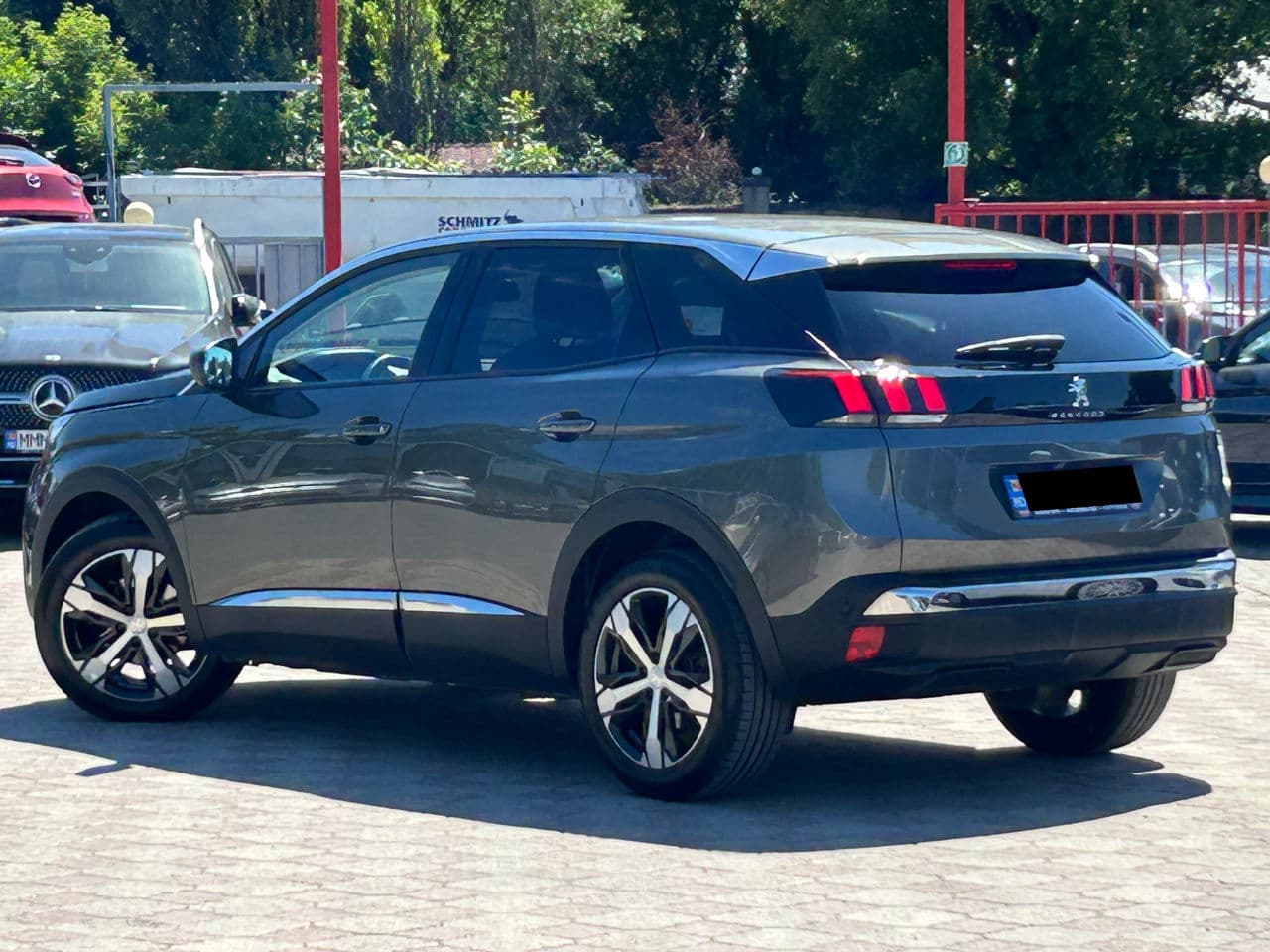 Peugeot 3008 2018 — Миниатюра 2