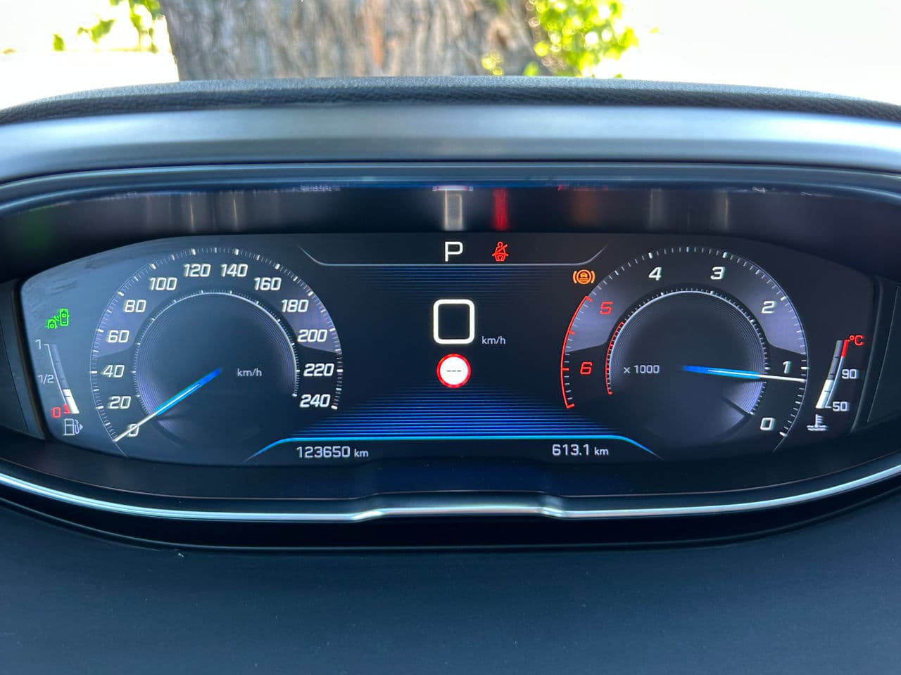 Peugeot 3008 2018 — Миниатюра 13