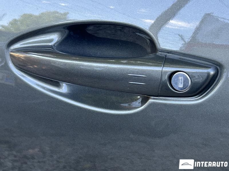 Peugeot 3008 2018 — Миниатюра 6
