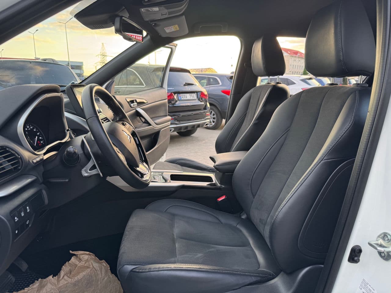 Mitsubishi Eclipse Cross 2022 — Миниатюра 5