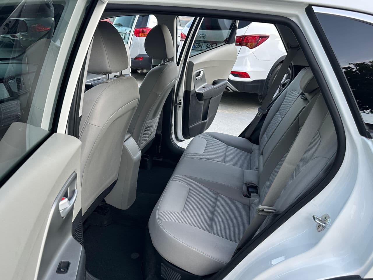 Kia Niro 2019 — Миниатюра 13