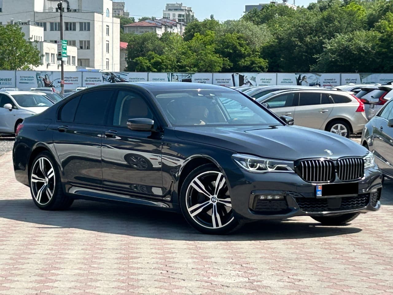 BMW 740e 2017 — Миниатюра 4