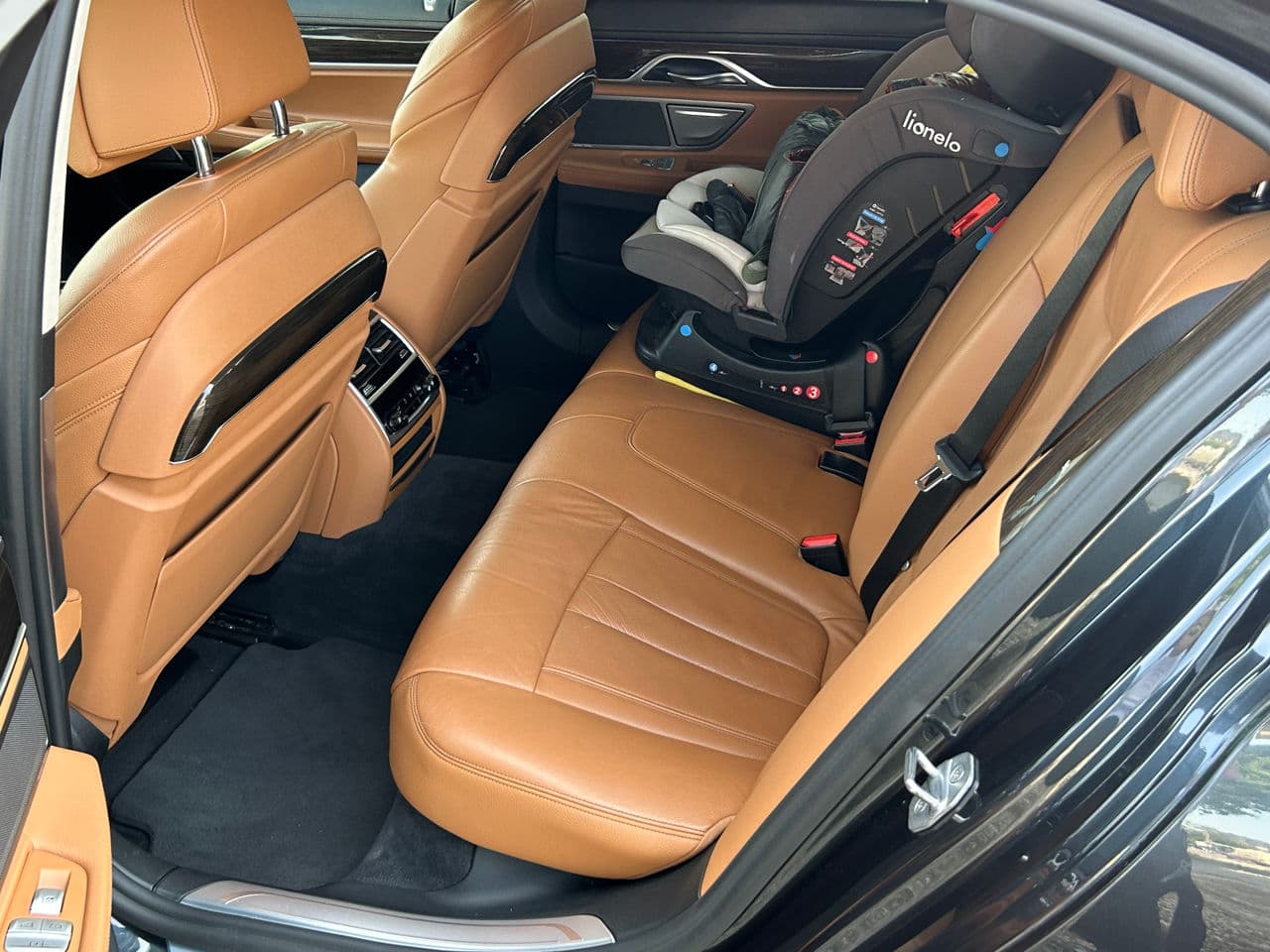 BMW 740e 2017 — Миниатюра 19