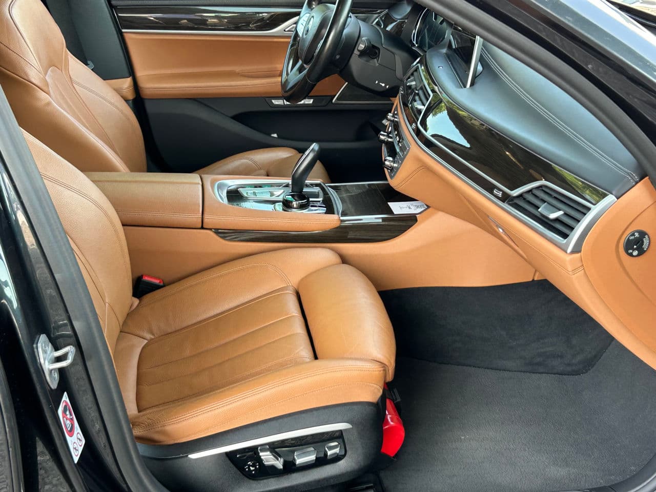BMW 740e 2017 — Миниатюра 17