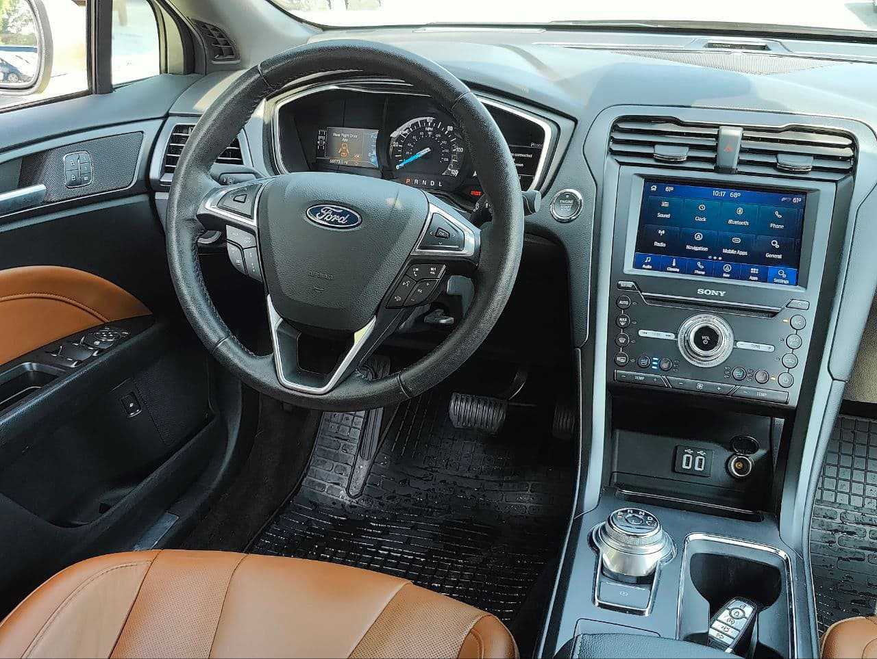 Ford Fusion 2019 — Миниатюра 10