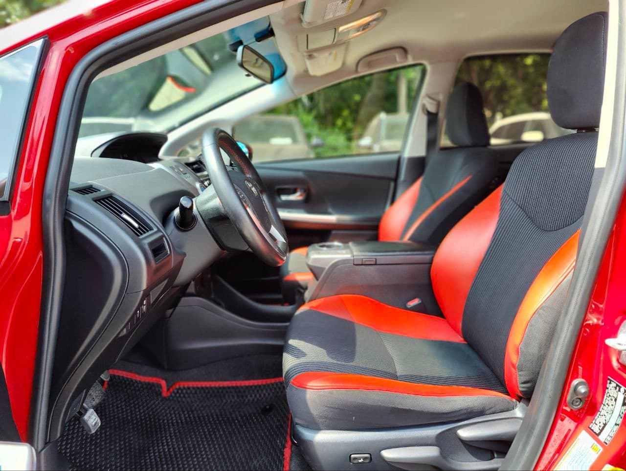 Toyota Prius Plus / V 2015 — Миниатюра 5
