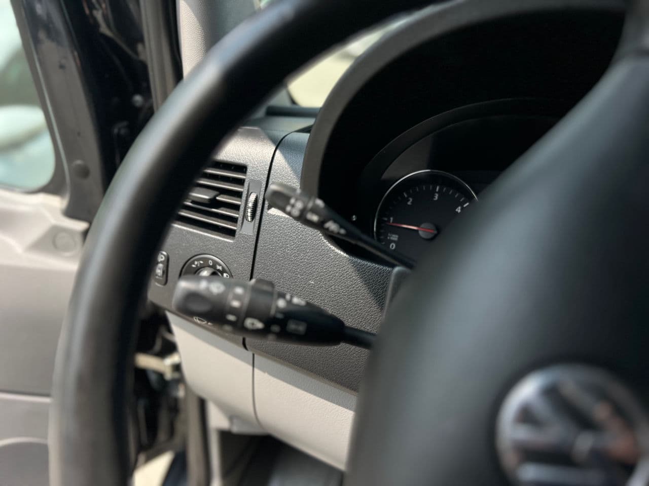 Volkswagen Crafter 2012 — Миниатюра 9