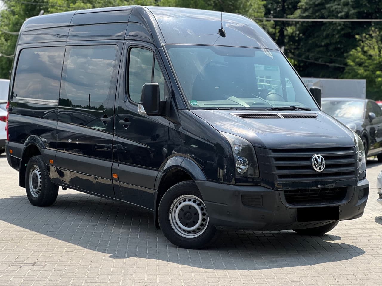 Volkswagen Crafter 2012 — Миниатюра 3