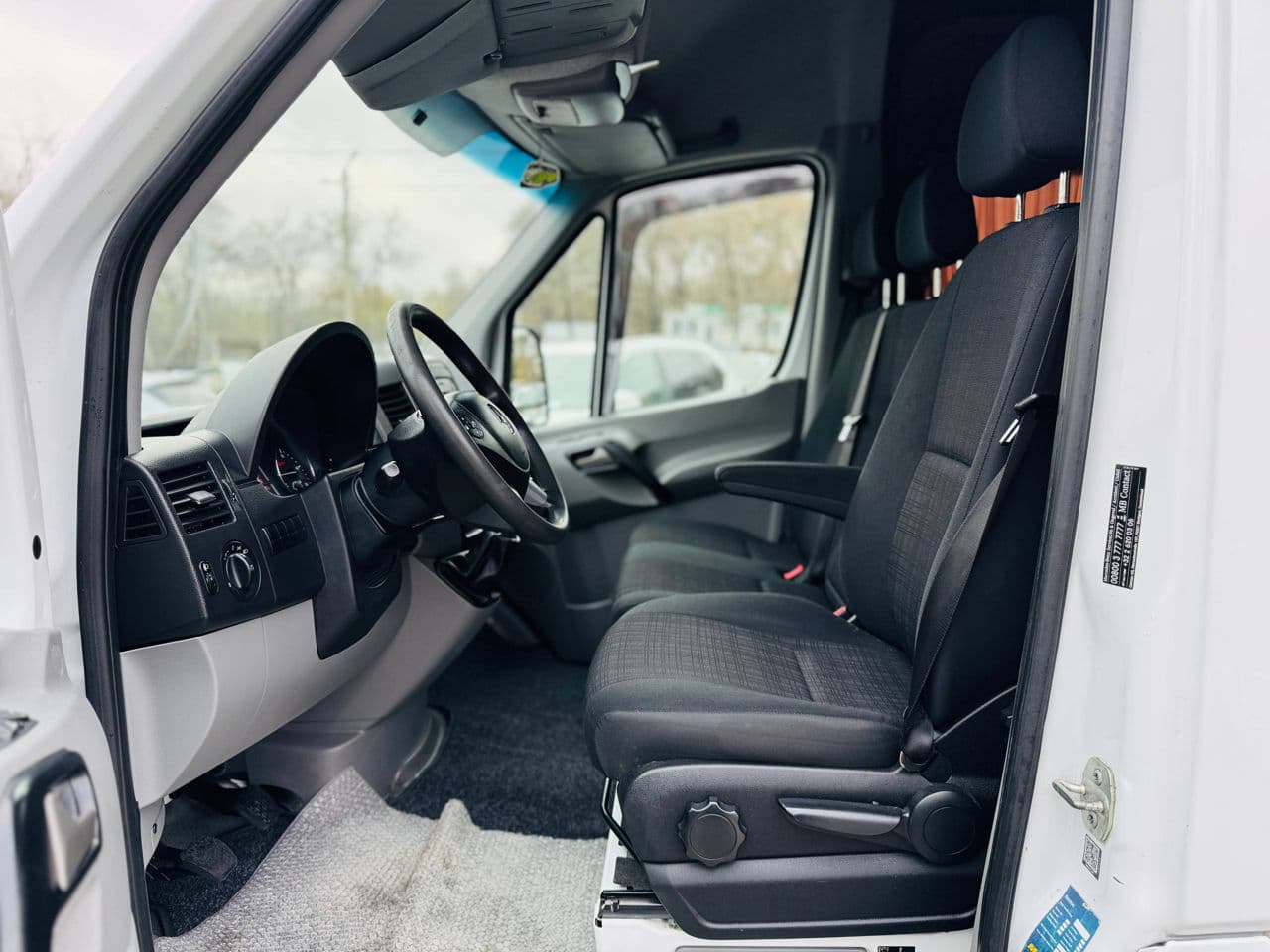 Mercedes Sprinter 2018 — Миниатюра 5