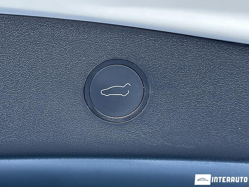 Tesla Model 3 2022 — Миниатюра 19