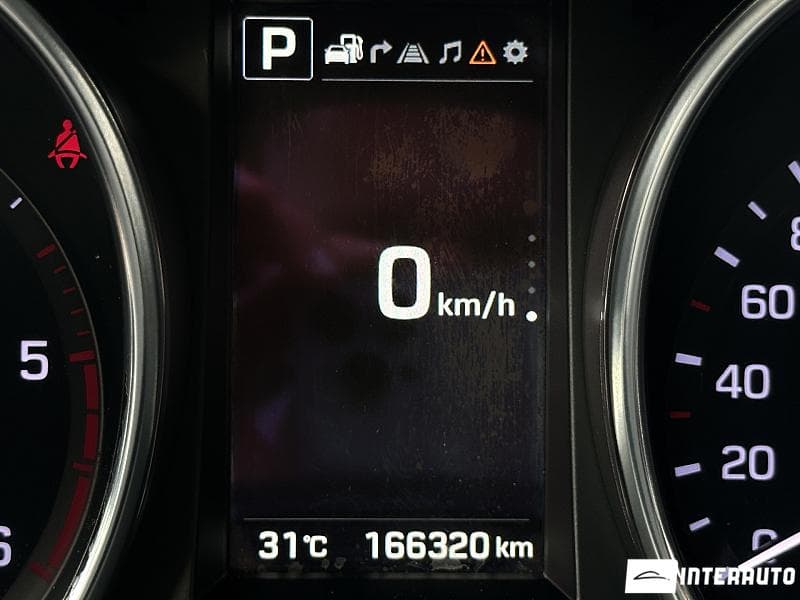 Hyundai Santa Fe 2018 — Миниатюра 8