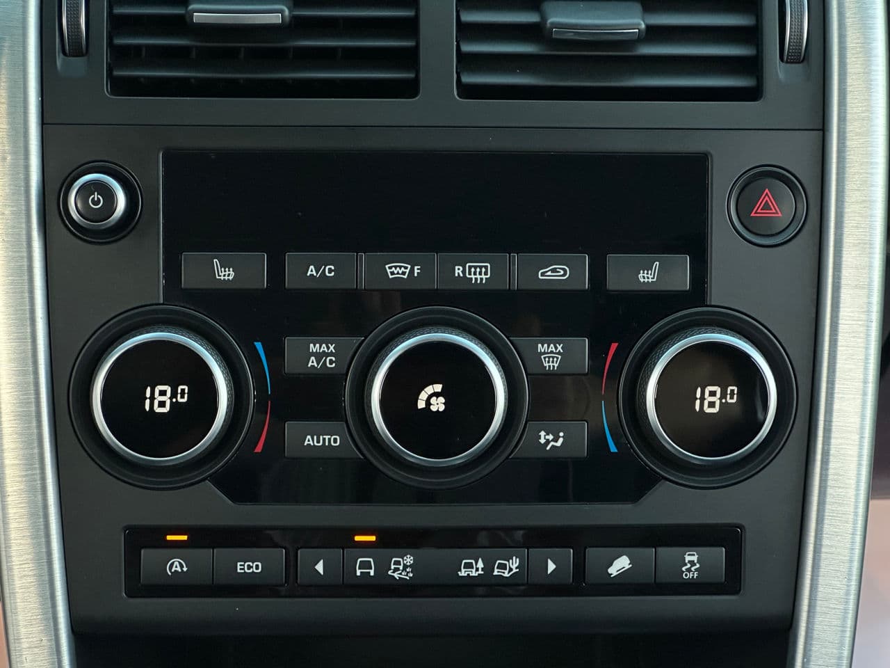 Land Rover Discovery Sport 2016 — Миниатюра 11