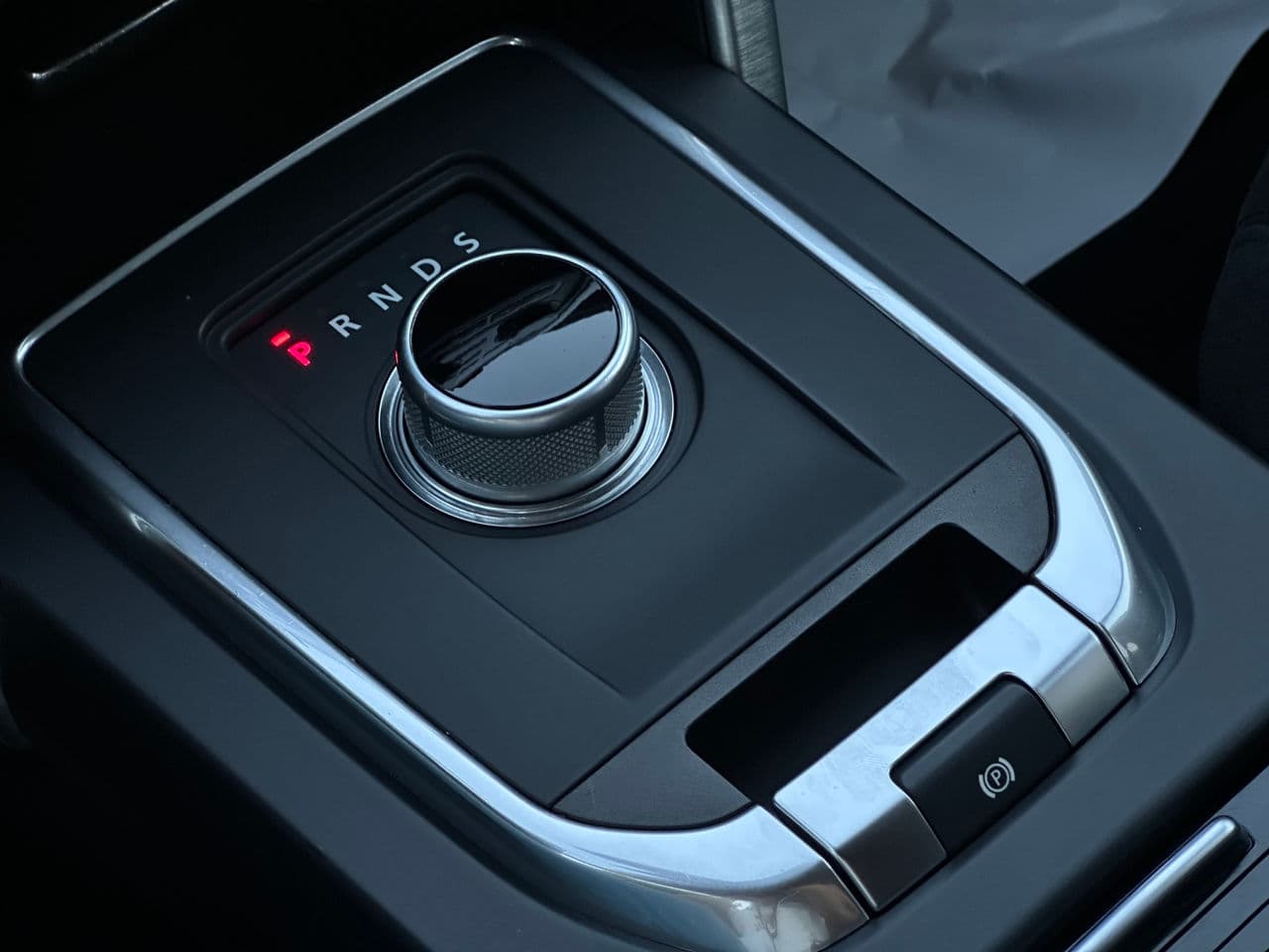 Land Rover Discovery Sport 2016 — Миниатюра 12
