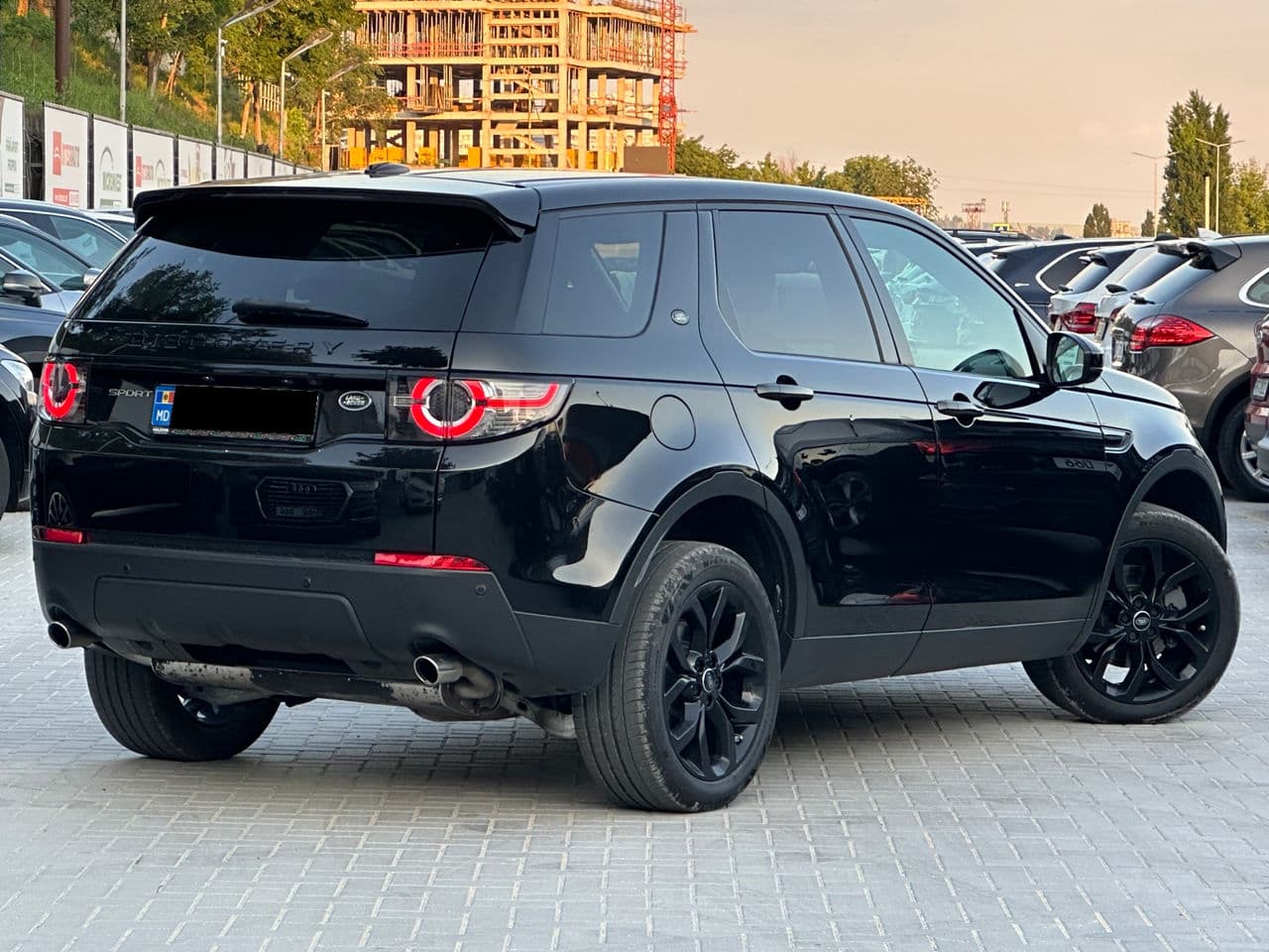 Land Rover Discovery Sport 2016 — Миниатюра 3