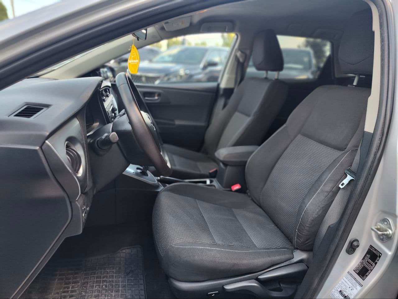 Toyota Auris 2013 — Миниатюра 5