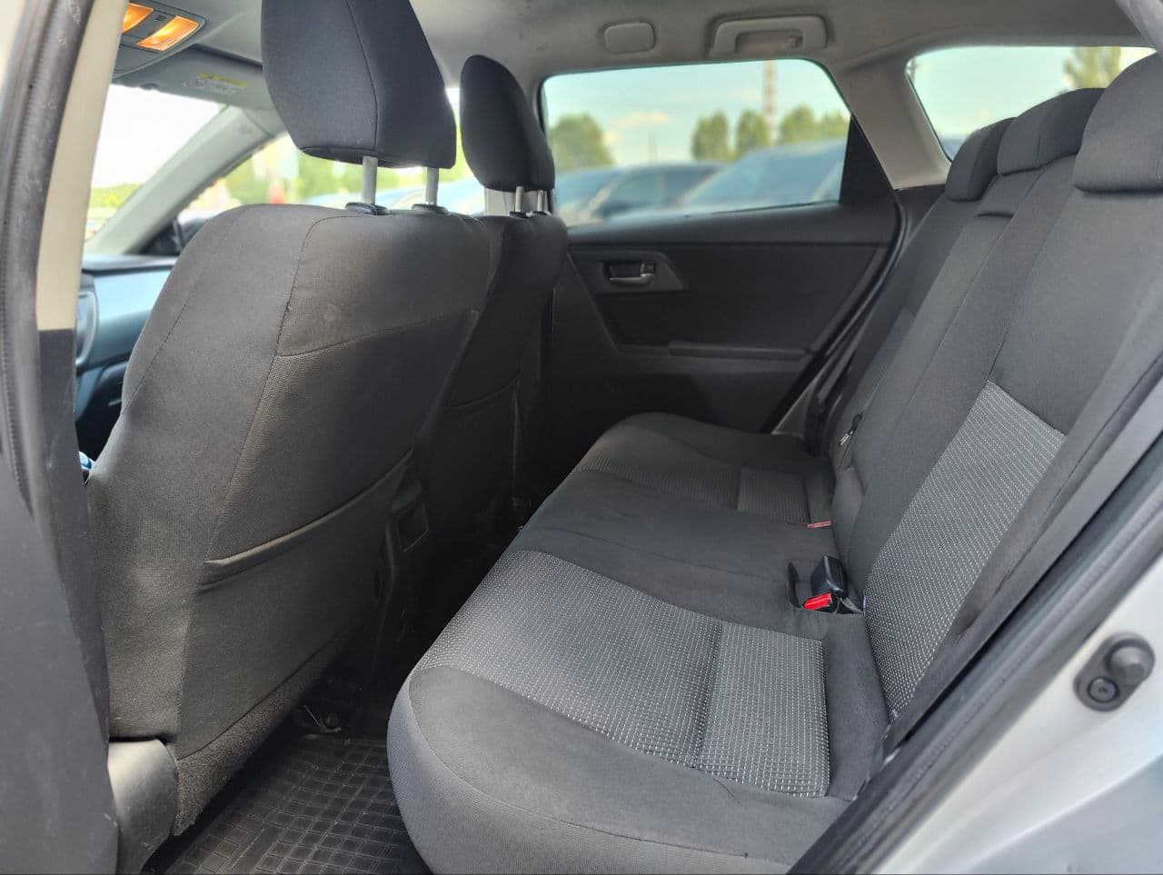 Toyota Auris 2013 — Миниатюра 9