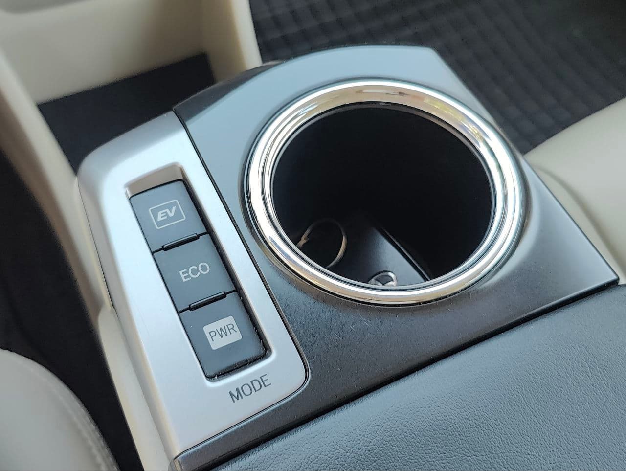 Toyota Prius Plus / V 2014 — Миниатюра 13