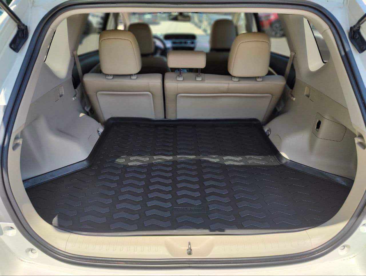 Toyota Prius Plus / V 2014 — Миниатюра 5