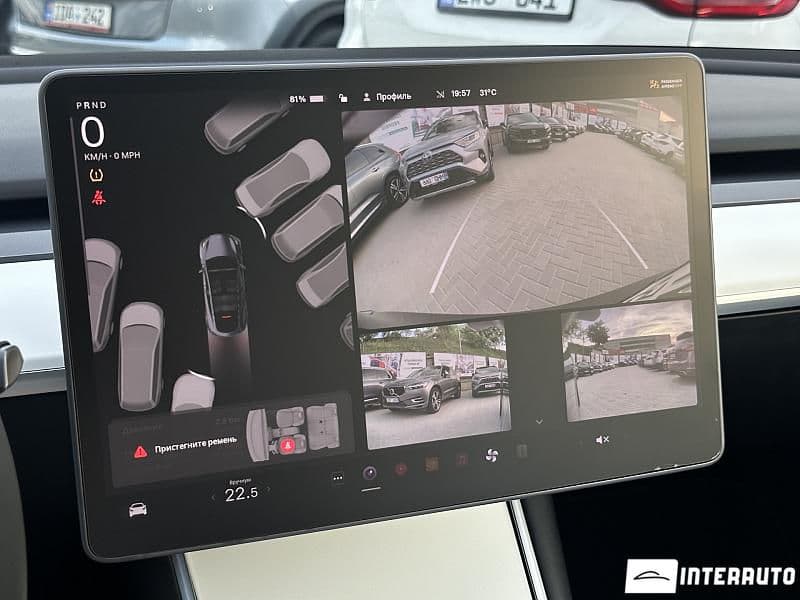 Tesla Model Y 2020 — Миниатюра 13