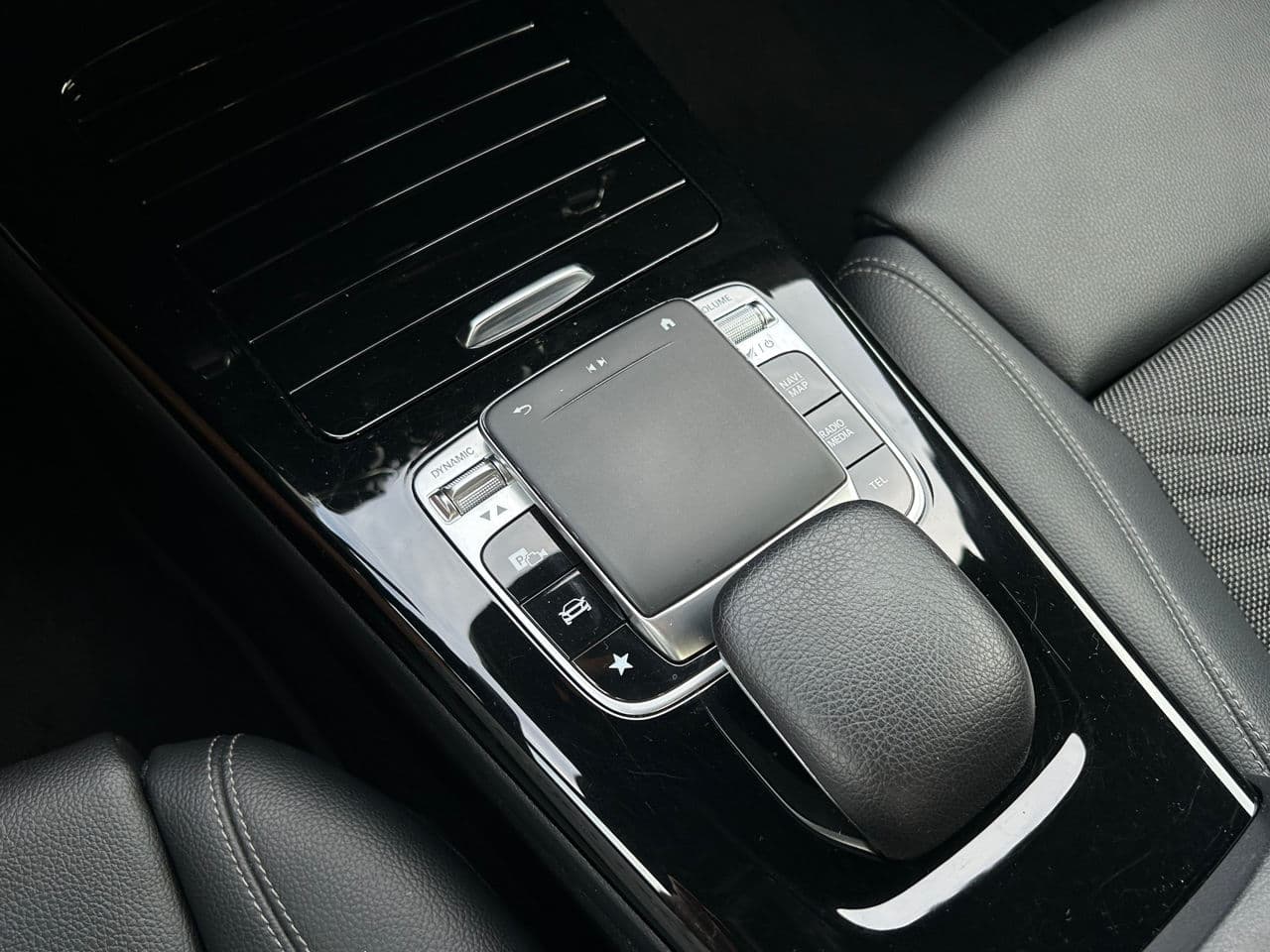 2019 Mercedes A 180 — Miniatură 17