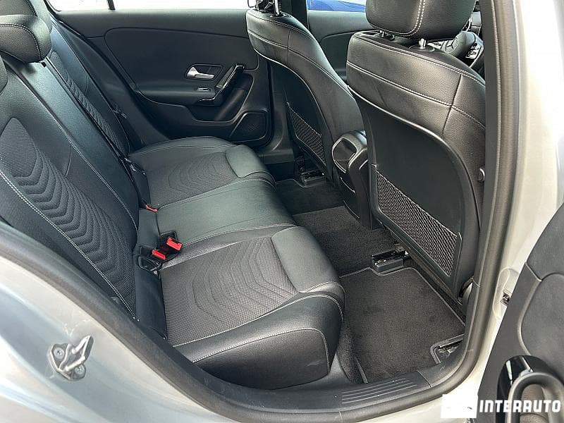 2019 Mercedes A 180 — Miniatură 8