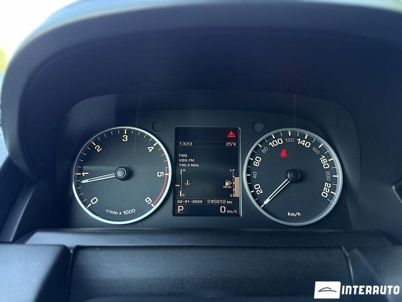 Land Rover Range Rover Sport 2011 — Миниатюра 11