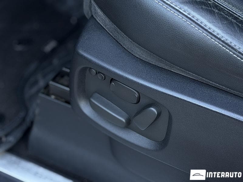 Land Rover Range Rover Sport 2011 — Миниатюра 10