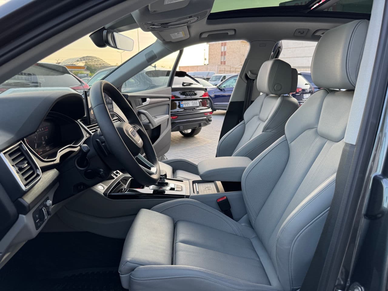 Audi Q5 2023 — Миниатюра 5