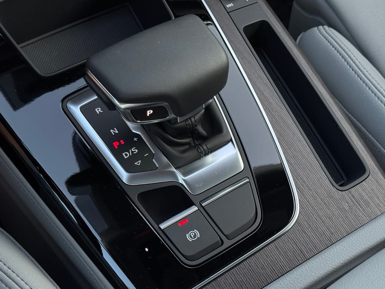 Audi Q5 2023 — Миниатюра 10
