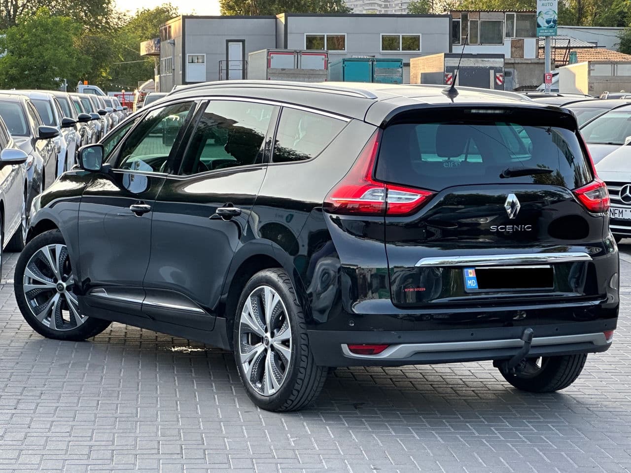 Renault Grand Scenic 2019 — Миниатюра 3