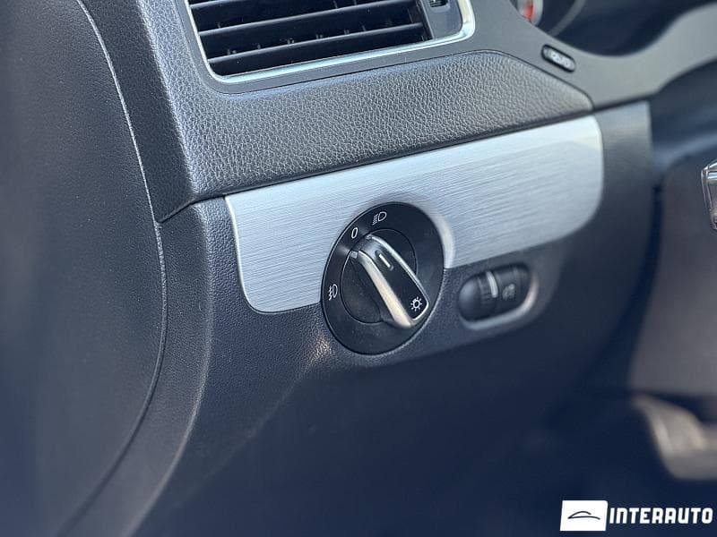 Volkswagen Jetta 2013 — Миниатюра 10