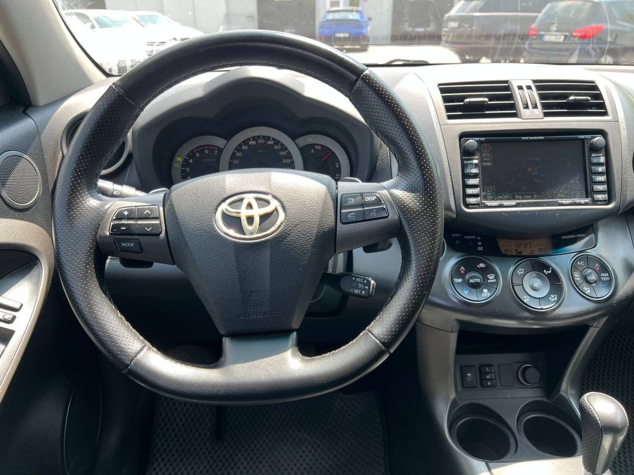 Toyota Rav-4 2011 — Миниатюра 9