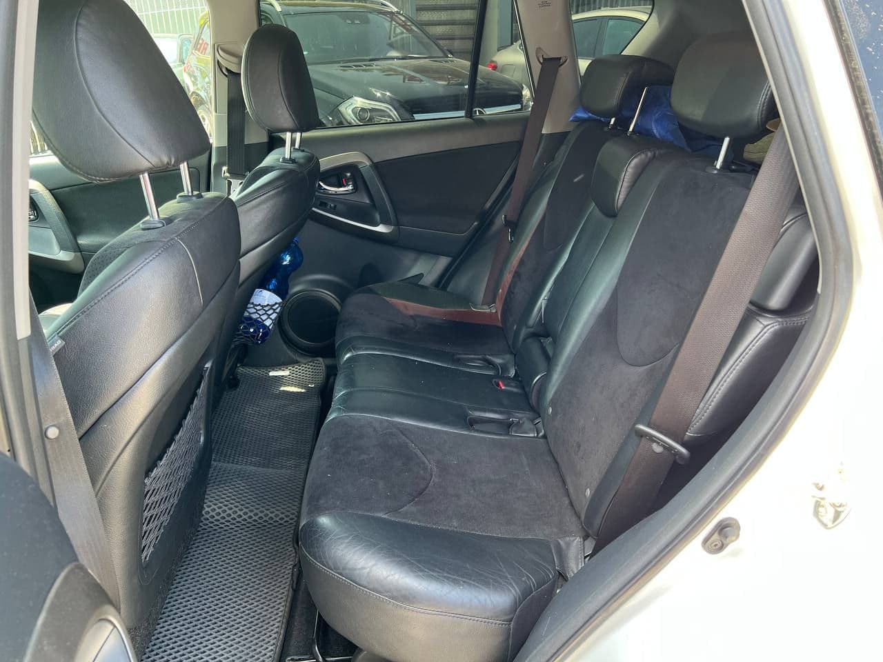 Toyota Rav-4 2011 — Миниатюра 17