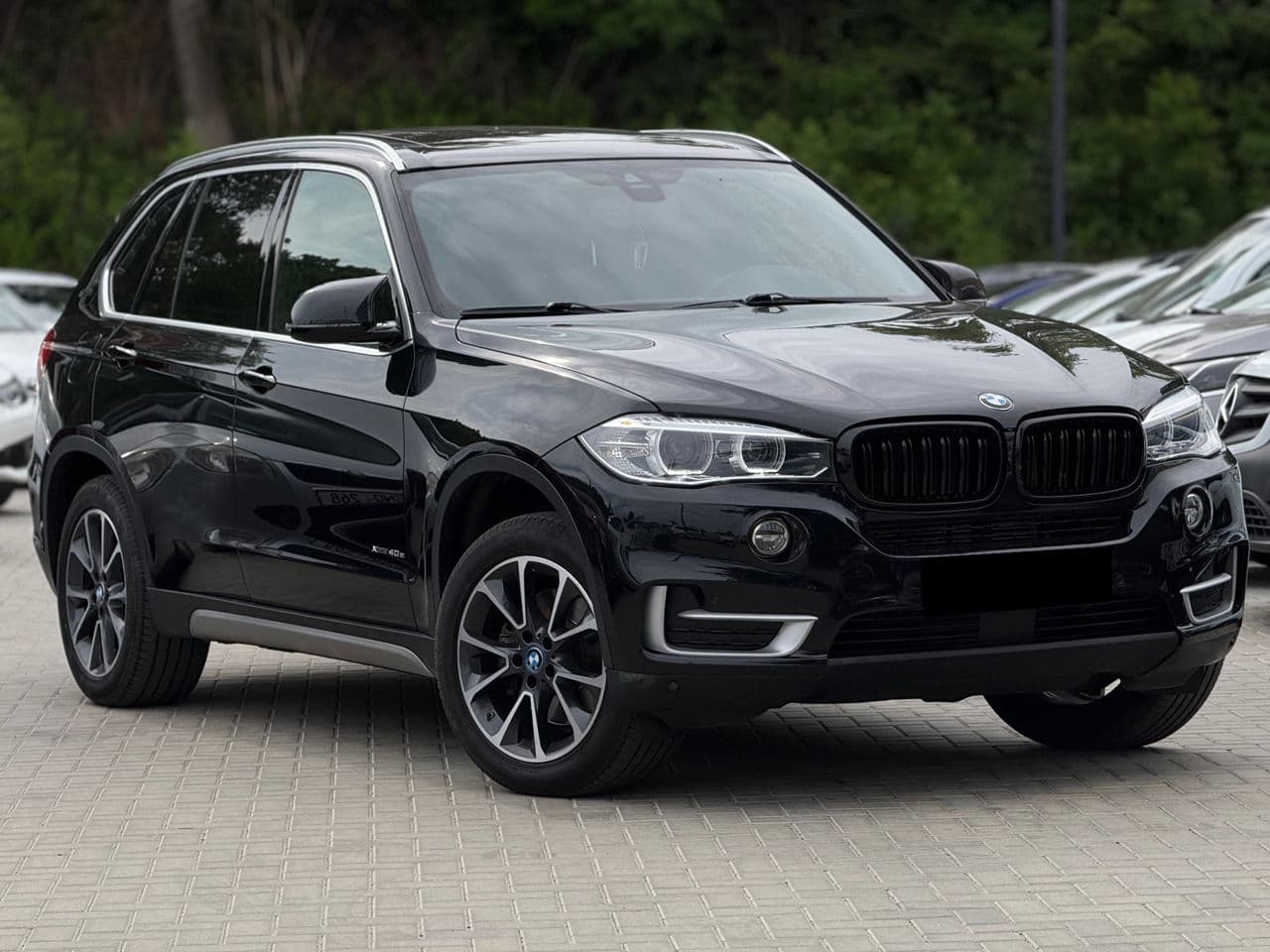 2017 BMW X5 4.0e — Miniatură 3