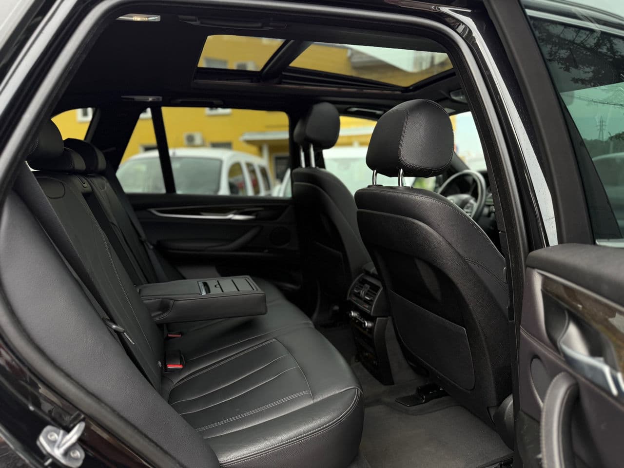 2017 BMW X5 4.0e — Miniatură 22