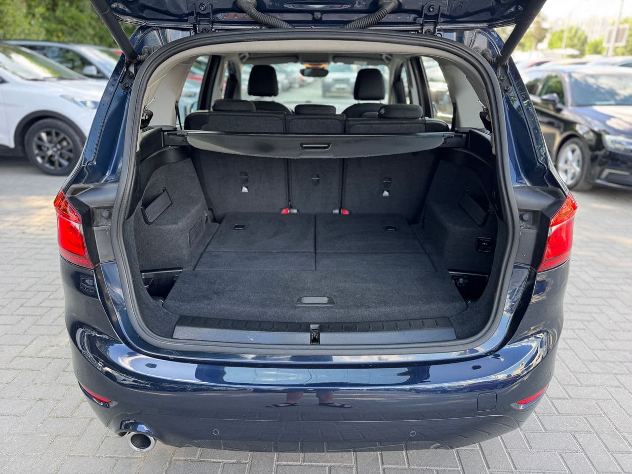 BMW 216d 2018 — Миниатюра 5