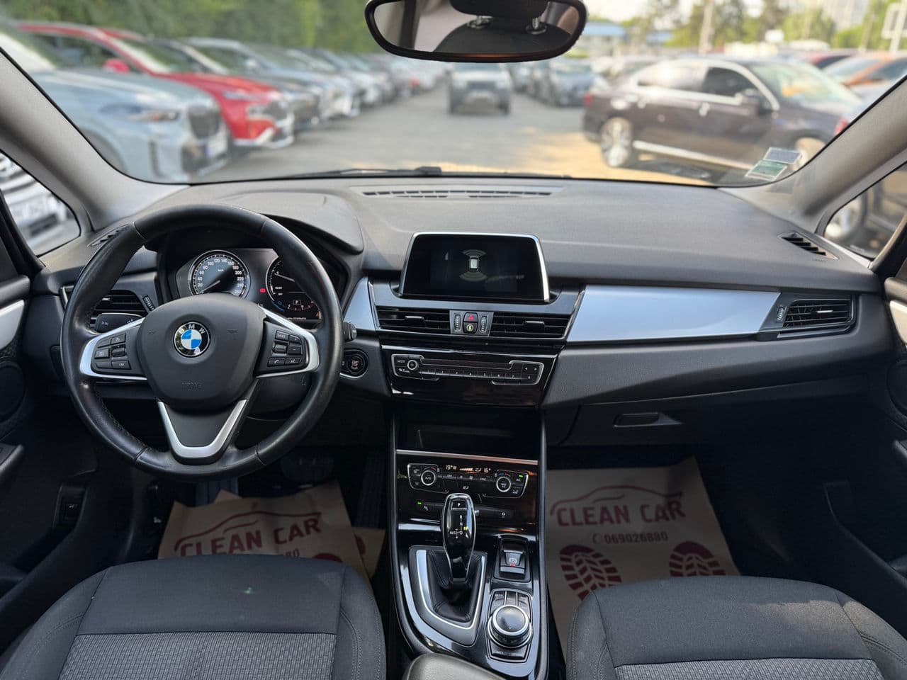 BMW 216d 2018 — Миниатюра 17